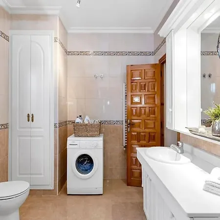 Villa-Private Pool-Central-Quesada-PMT26 Villa Ciudad Quesada