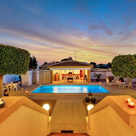 Villa-private Pool-central-quesada Pmt26 Vila